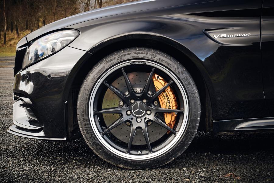 Детали экстерьера Mercedes-AMG C63 S Coupe (C205) 2018 года  (UK) (фото 40 из 40)